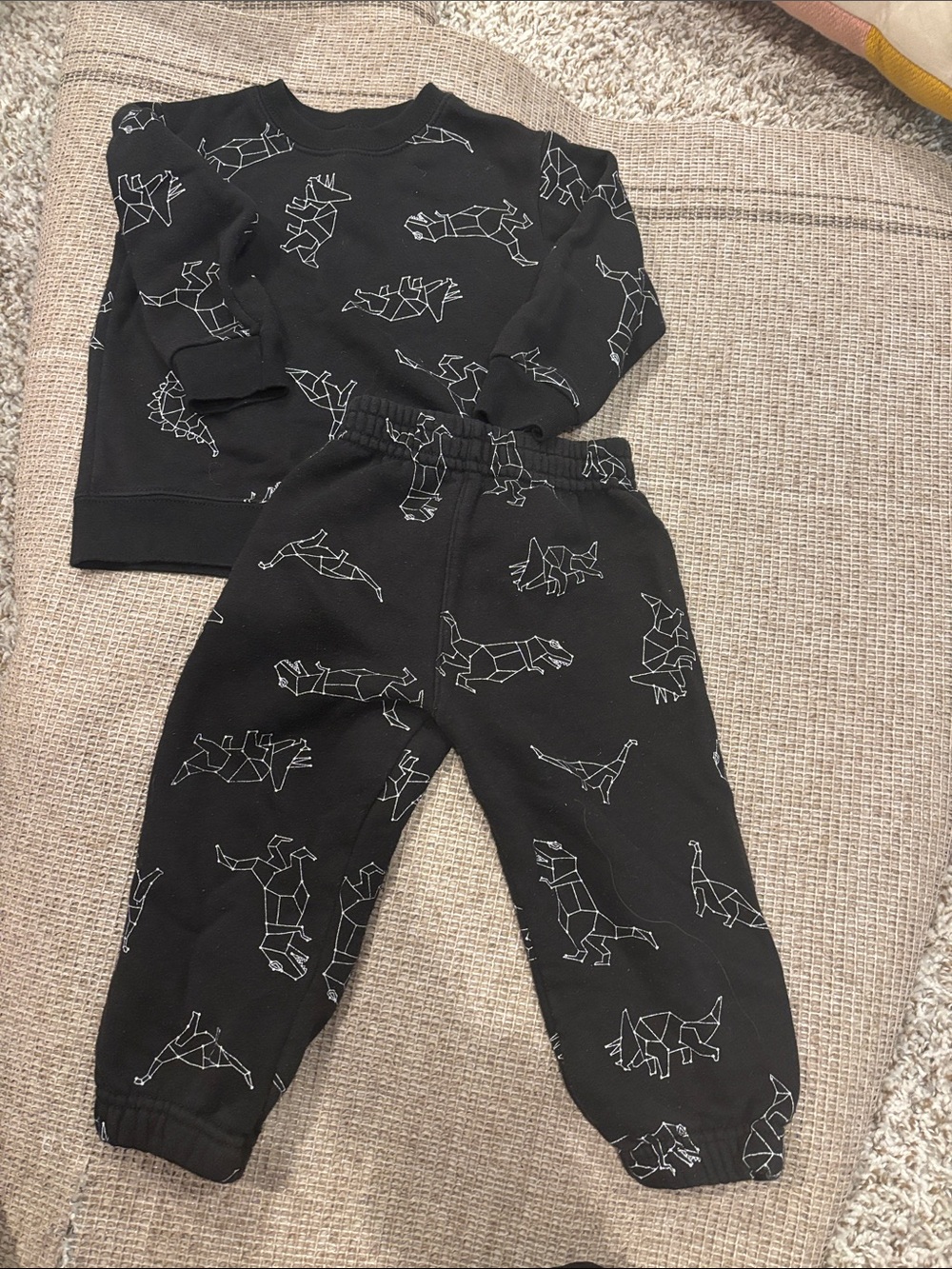 Garanimals Halloween 2T Matching Sweatshirt Jogger Pants Set Dinosaur Print